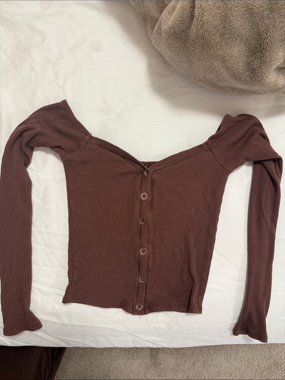 Ribbed Off-Shoulder Button-Front Top — Chocolate Brown